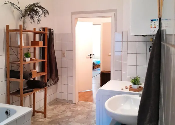 Apartment Spacious 2-room-apartment In Leutzsch *