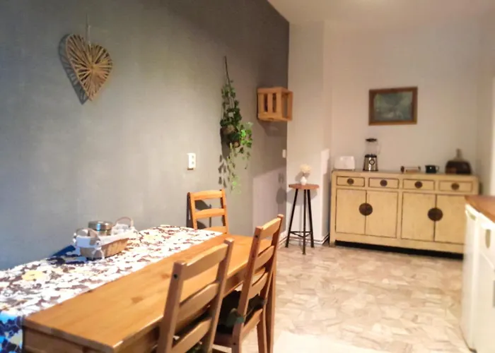 Spacious 2-room-apartment In Leutzsch *