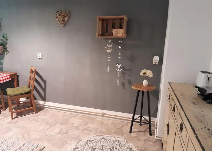 Apartment Spacious 2-room-apartment In Leutzsch *