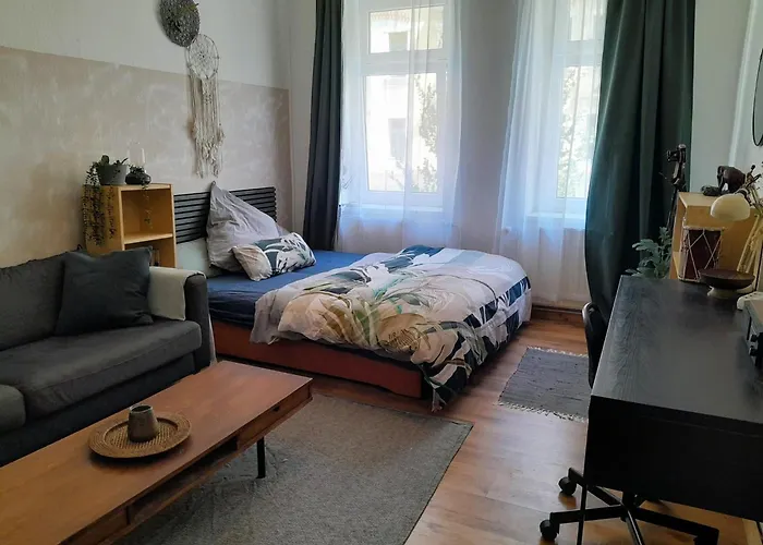 Spacious 2-room-apartment In Leutzsch Apartment Leipzig